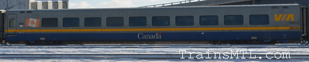 Passenger car VIA 3366 right side / Wagon de passager VIA 3366 coté droit